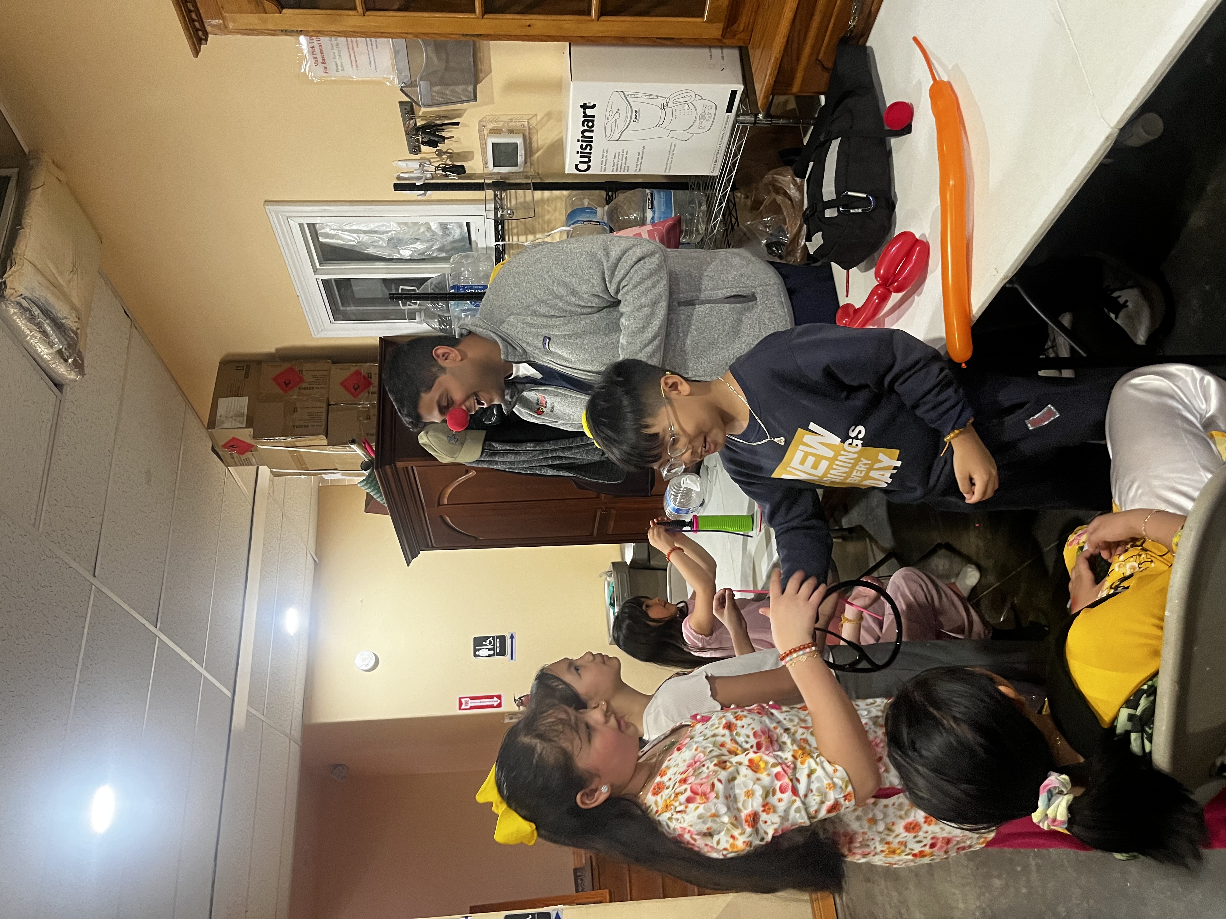 Teaching kids balloon animals